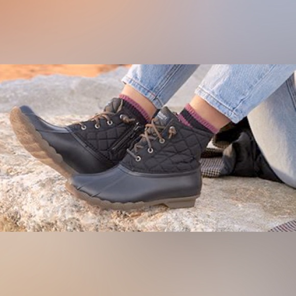 Sperry Black & Navy Quilted Duck Rain Boots, sz 11